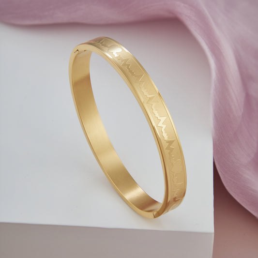 Heartbeat Lifeline Gold-Plated Men's Bracelet